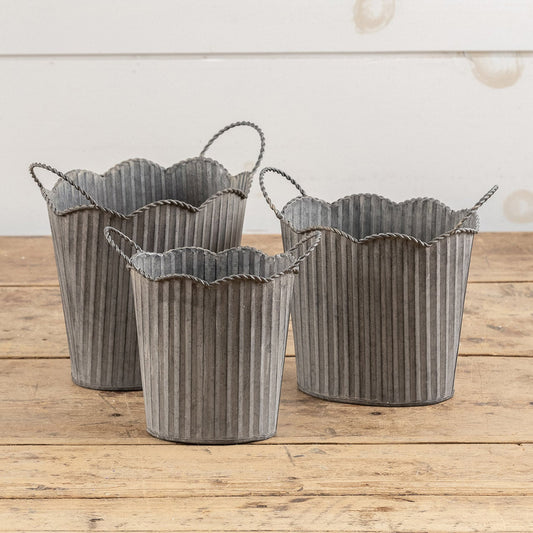Ribbed Scalloped Metal Flower Bucket Set